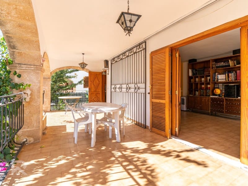 5 soveværelse Villa til salg i Gandia med garage - € 520.000 (Ref: 9240041)