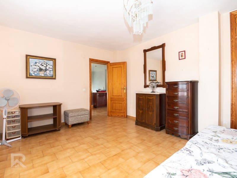 5 soveværelse Villa til salg i Gandia med garage - € 520.000 (Ref: 9240041)