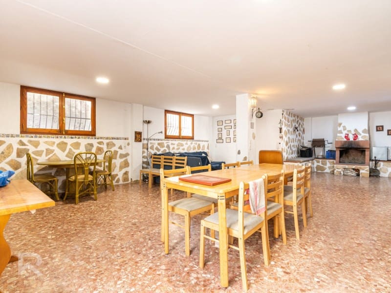 5 soveværelse Villa til salg i Gandia med garage - € 520.000 (Ref: 9240041)