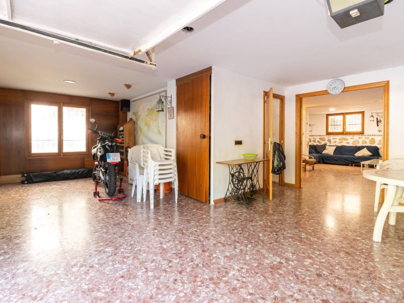 5 soveværelse Villa til salg i Gandia med garage - € 520.000 (Ref: 9240041)
