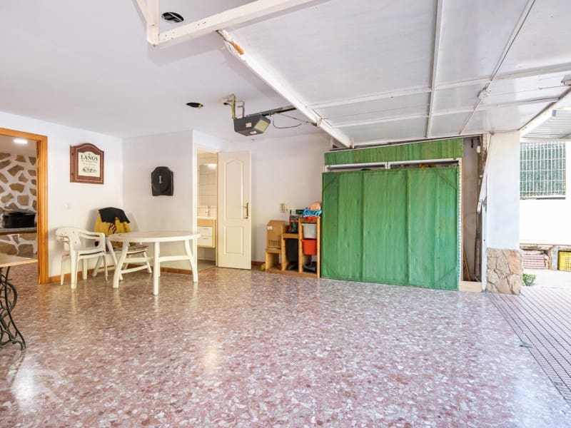 5 soveværelse Villa til salg i Gandia med garage - € 520.000 (Ref: 9240041)