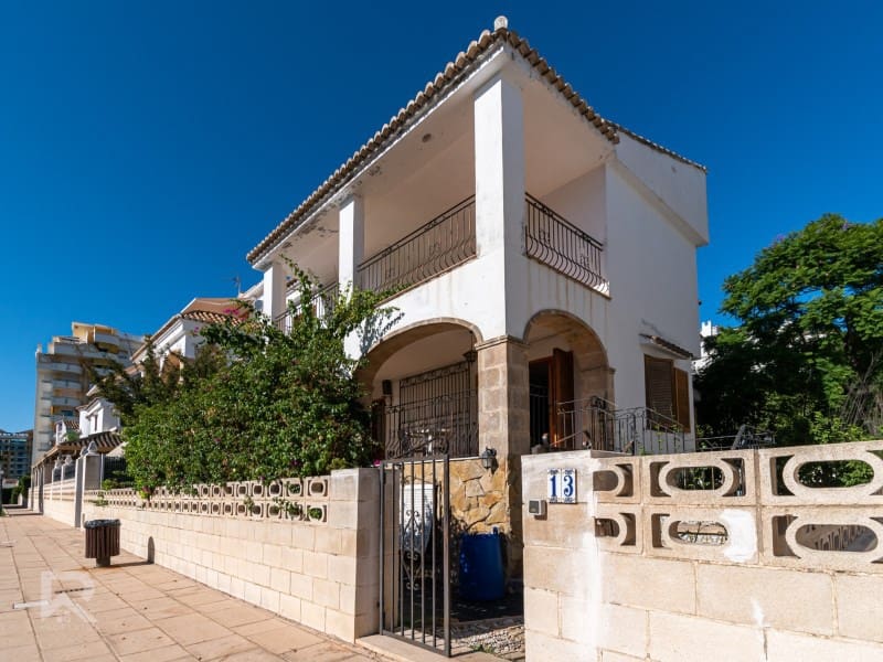 5 soveværelse Villa til salg i Gandia med garage - € 520.000 (Ref: 9240041)