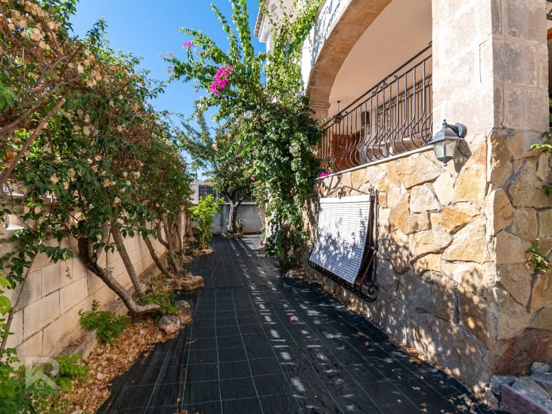 5 soveværelse Villa til salg i Gandia med garage - € 520.000 (Ref: 9240041)