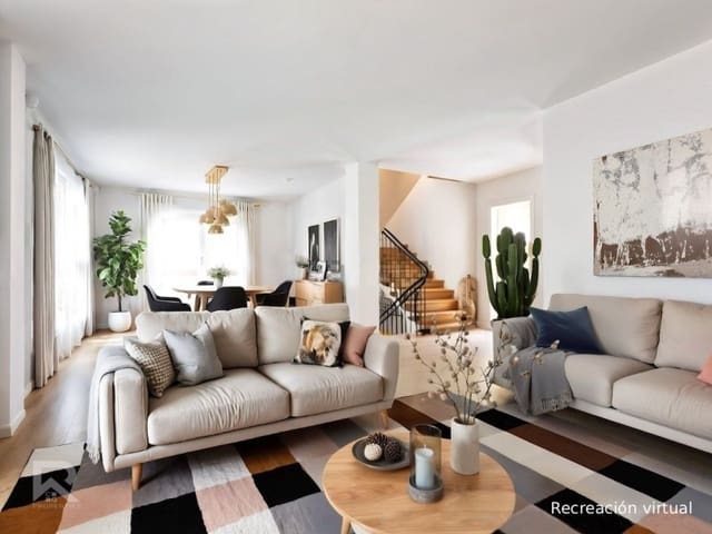 5 bedroom Villa for sale in Gandia with garage - € 520,000 (Ref: 9240041)