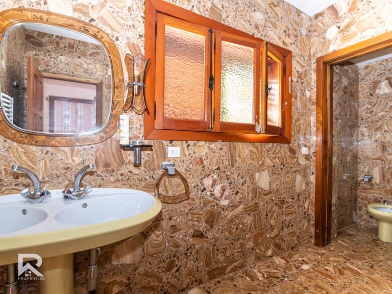 6 soverom Villa til salgs i Barx med garasje - € 800 000 (Ref: 9322582)