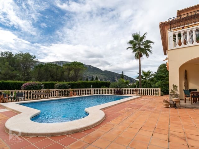 6 bedroom Villa for sale in La Drova, Barx with garage - € 580,000 (Ref: 9341283)