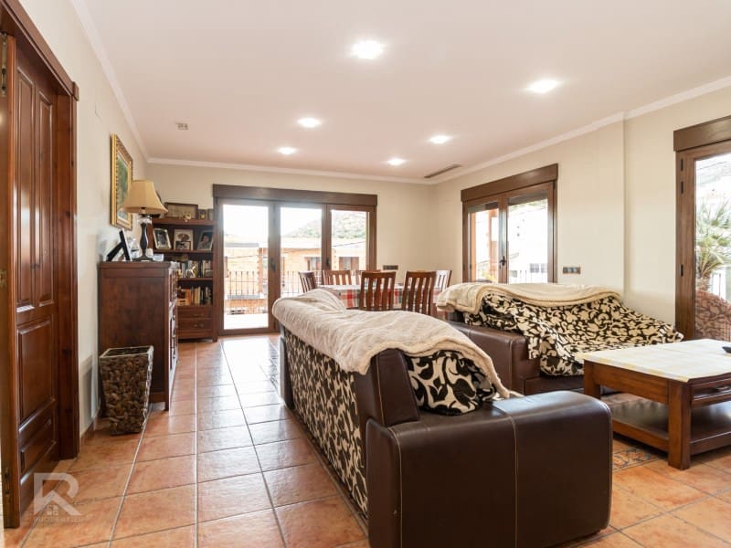 5 soveværelse Villa til salg i Terrateig med garage - € 280.000 (Ref: 9356779)