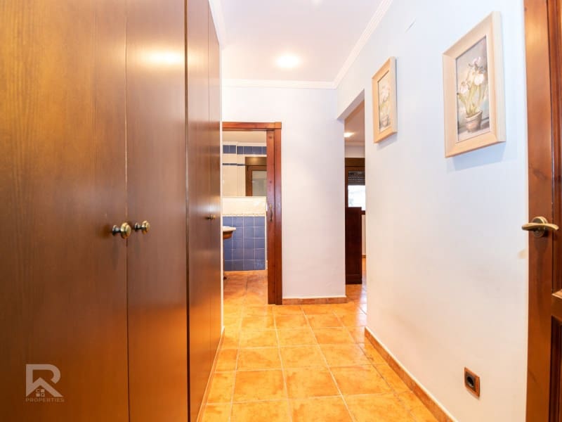 5 soveværelse Villa til salg i Terrateig med garage - € 280.000 (Ref: 9356779)