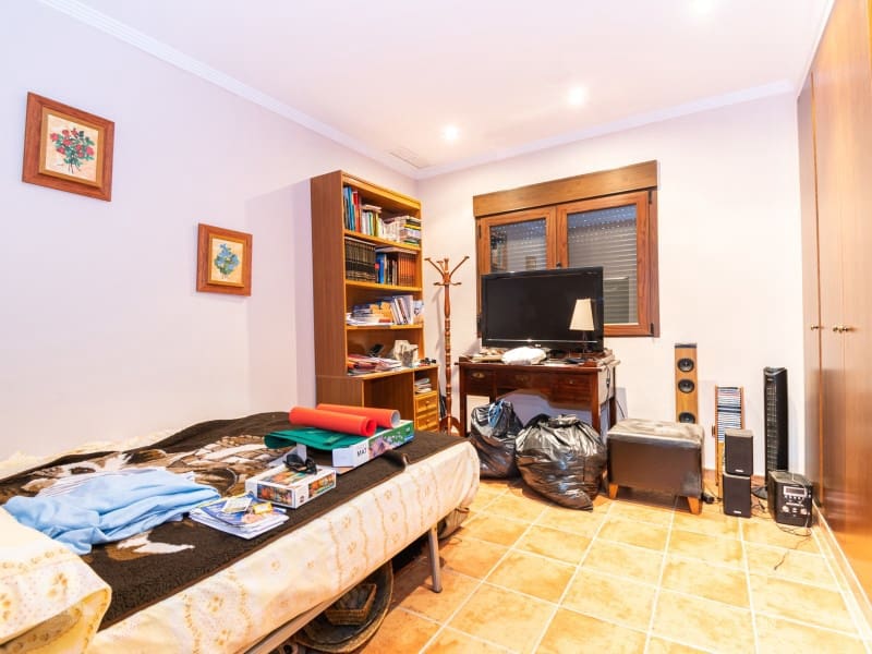 5 soveværelse Villa til salg i Terrateig med garage - € 280.000 (Ref: 9356779)