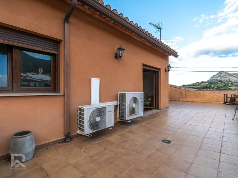 5 soveværelse Villa til salg i Terrateig med garage - € 280.000 (Ref: 9356779)