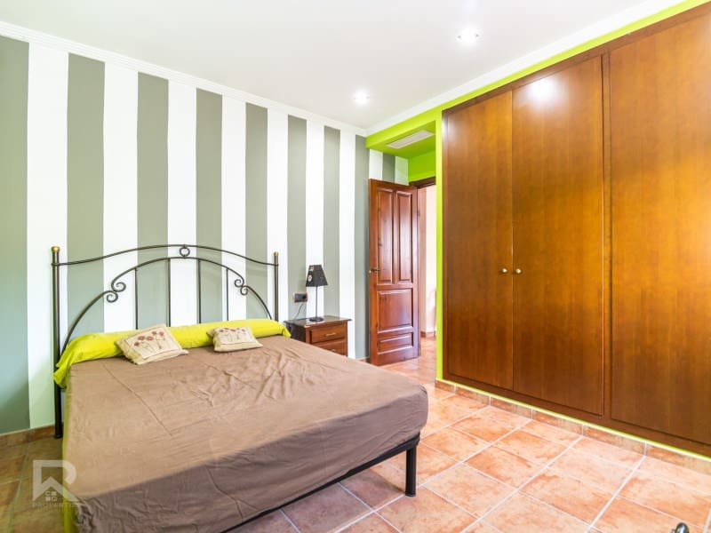 5 soveværelse Villa til salg i Terrateig med garage - € 280.000 (Ref: 9356779)