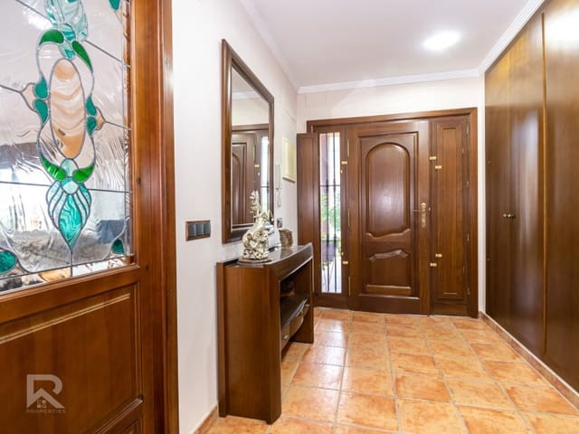 5 soveværelse Villa til salg i Terrateig med garage - € 280.000 (Ref: 9356779)