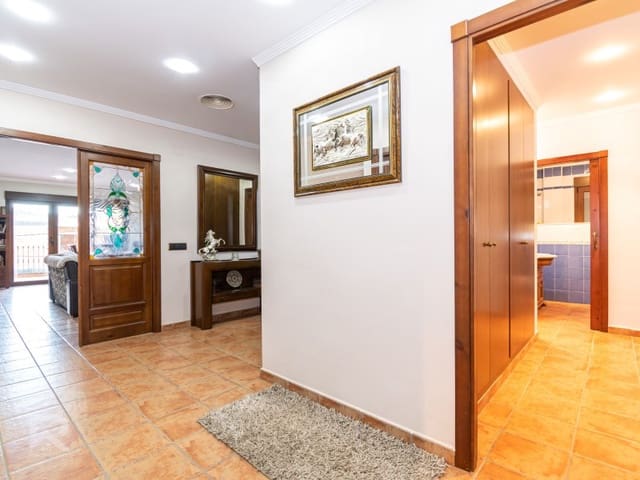 5 soveværelse Villa til salg i Terrateig med garage - € 280.000 (Ref: 9356779)