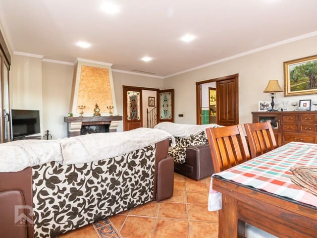 5 soveværelse Villa til salg i Terrateig med garage - € 280.000 (Ref: 9356779)