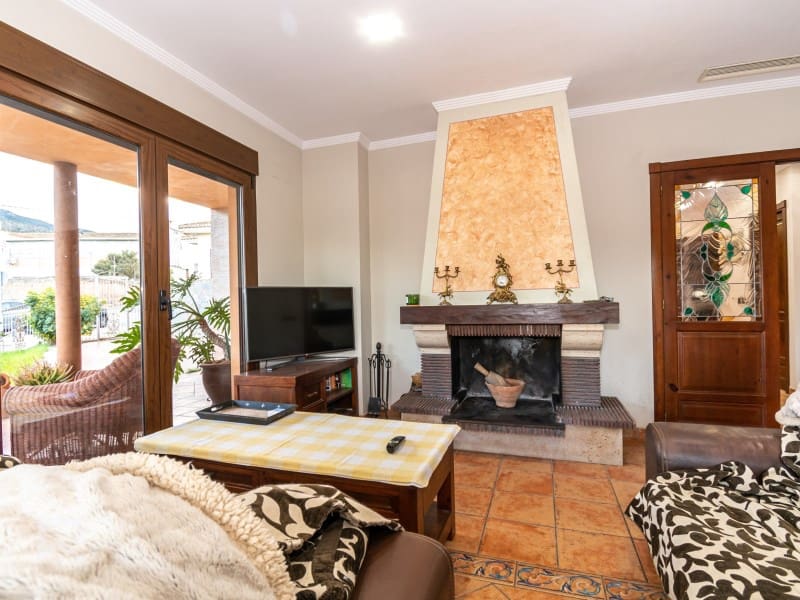 5 soveværelse Villa til salg i Terrateig med garage - € 280.000 (Ref: 9356779)