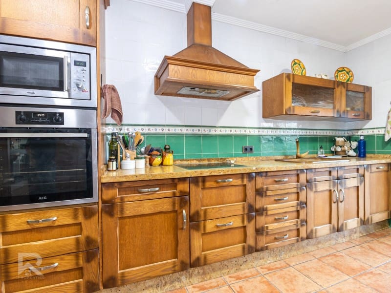 5 soveværelse Villa til salg i Terrateig med garage - € 280.000 (Ref: 9356779)