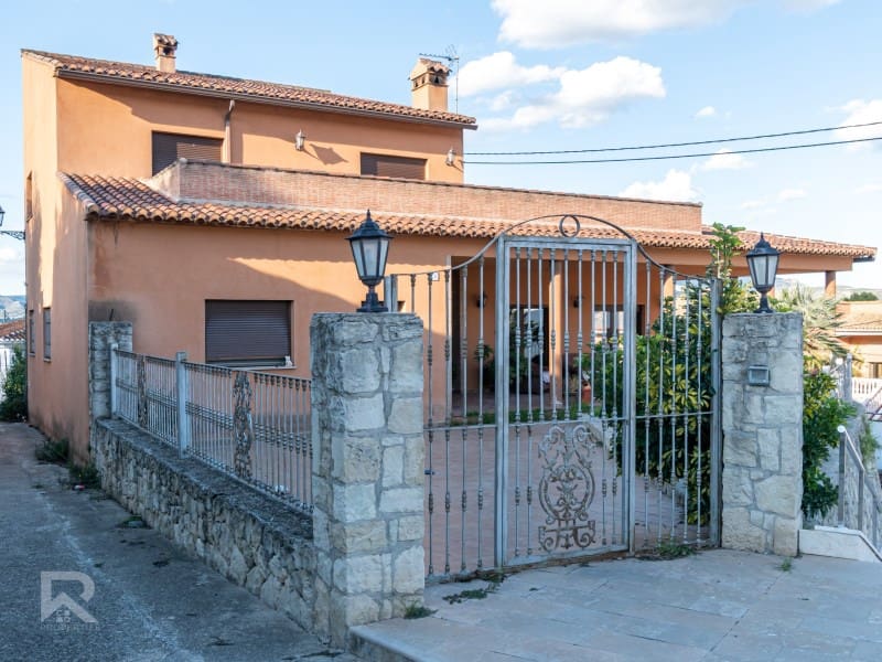 5 soveværelse Villa til salg i Terrateig med garage - € 280.000 (Ref: 9356779)