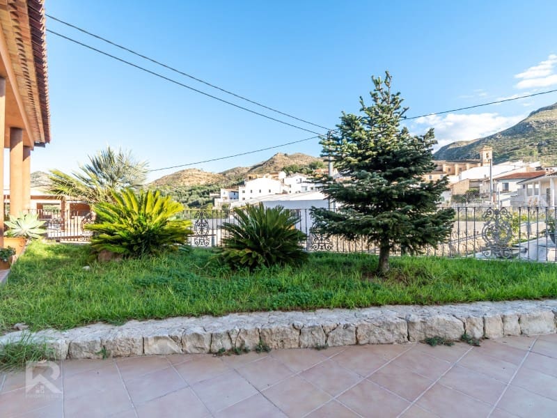 5 soveværelse Villa til salg i Terrateig med garage - € 280.000 (Ref: 9356779)