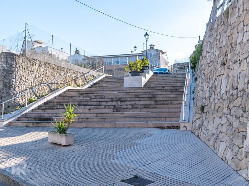 5 soveværelse Villa til salg i Terrateig med garage - € 280.000 (Ref: 9356779)