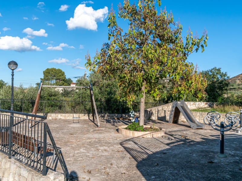 5 soveværelse Villa til salg i Terrateig med garage - € 280.000 (Ref: 9356779)