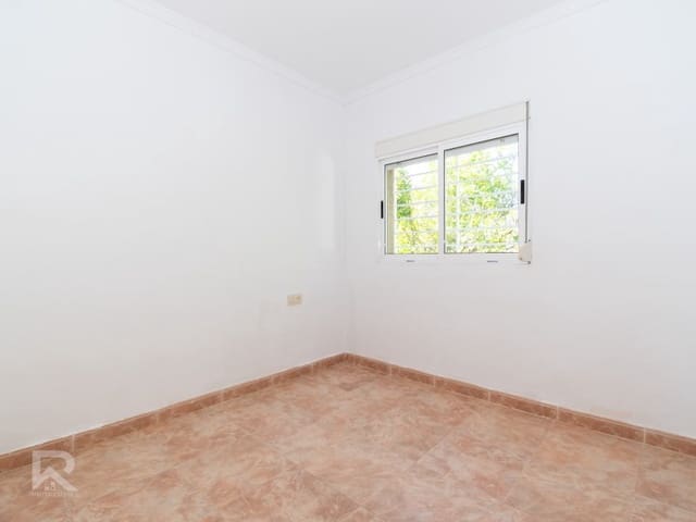 3 bedroom Finca/Country House for sale in Villalonga with garage - € 168,000 (Ref: 9414547)