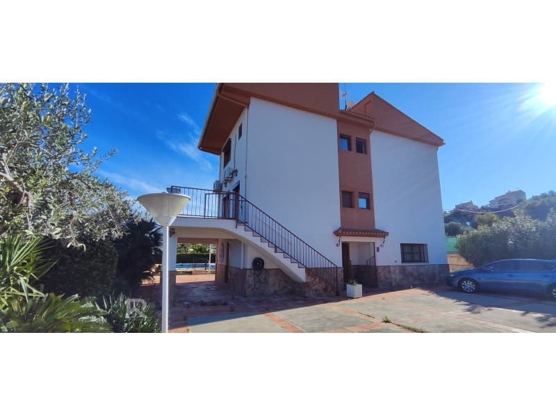 4 soverom Villa til leie i La Font d'En Carros med garasje - € 1 500 (Ref: 9499757)