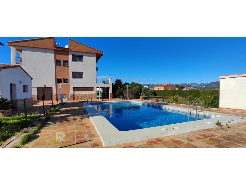 4 soverom Villa til leie i La Font d'En Carros med garasje - € 1 500 (Ref: 9499757)