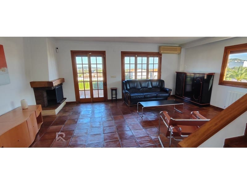 4 soverom Villa til leie i La Font d'En Carros med garasje - € 1 500 (Ref: 9499757)