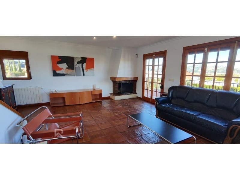 4 soverom Villa til leie i La Font d'En Carros med garasje - € 1 500 (Ref: 9499757)