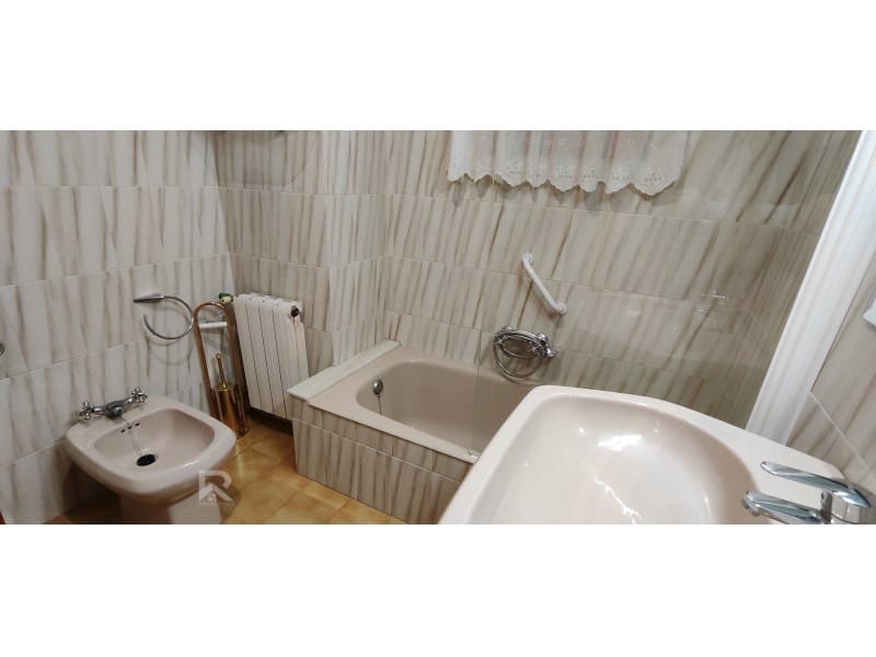 4 soverom Villa til leie i La Font d'En Carros med garasje - € 1 500 (Ref: 9499757)