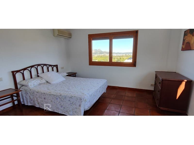 4 soverom Villa til leie i La Font d'En Carros med garasje - € 1 500 (Ref: 9499757)