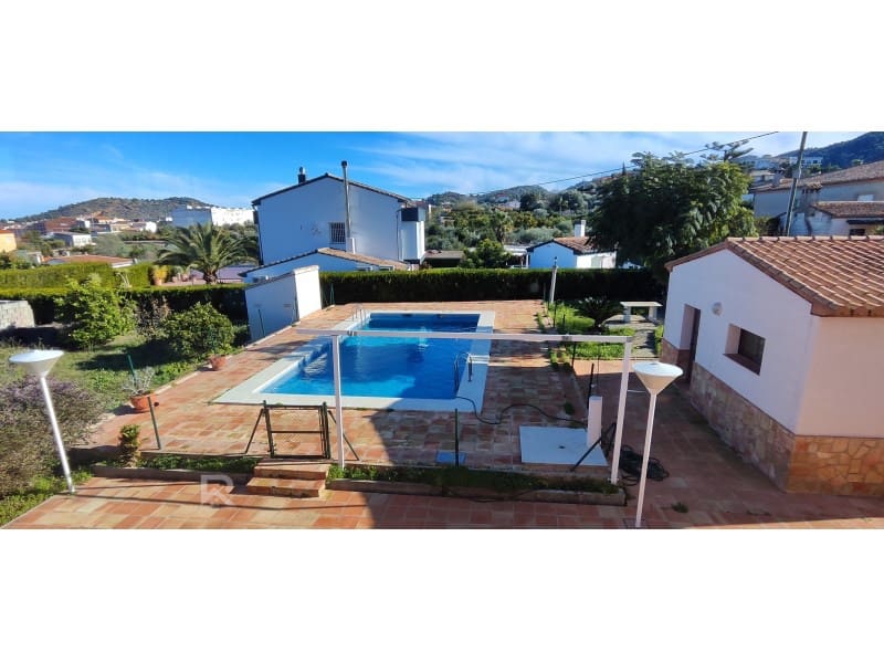 4 soverom Villa til leie i La Font d'En Carros med garasje - € 1 500 (Ref: 9499757)