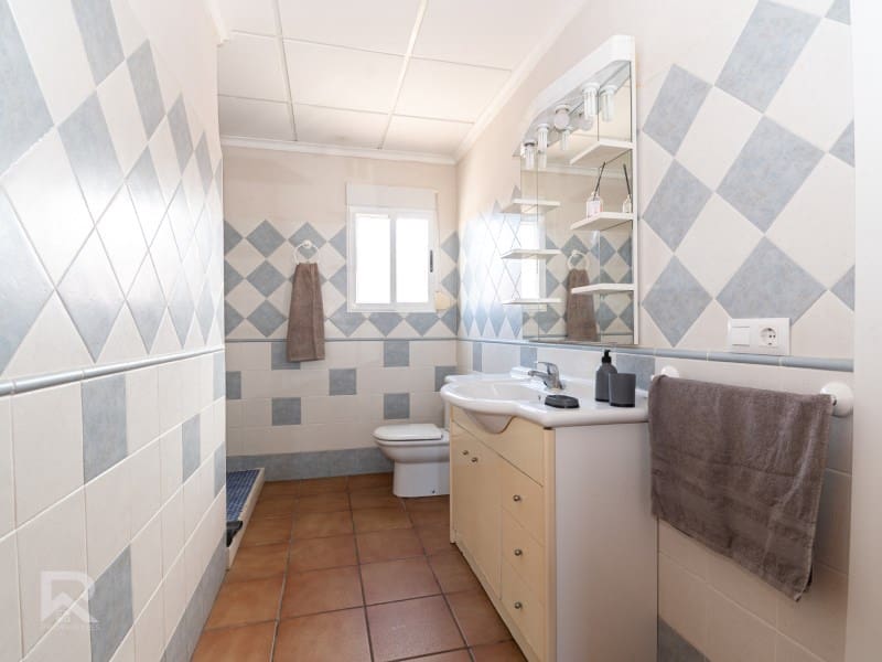 3 chambre Villa/Maison à vendre à Llutxent avec garage - 295 000 € (Ref: 9578775)