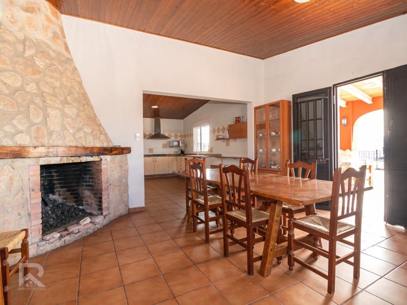 3 chambre Villa/Maison à vendre à Llutxent avec garage - 295 000 € (Ref: 9578775)