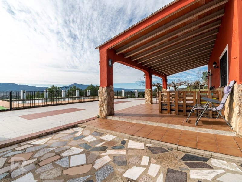 3 chambre Villa/Maison à vendre à Llutxent avec garage - 295 000 € (Ref: 9578775)