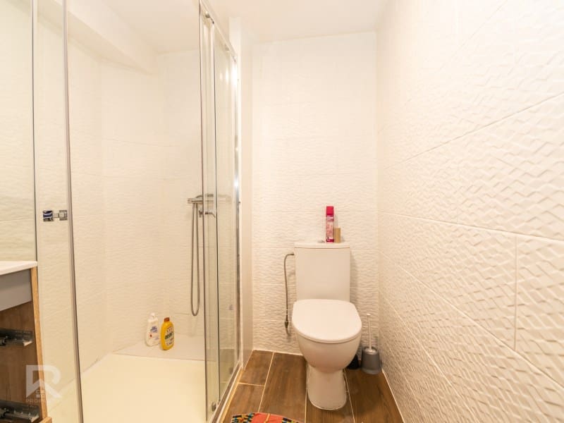 6 makuuhuone Omakotitalo myytävänä paikassa Llocnou de Sant Jeroni - 189 000 € (Ref: 9578776)