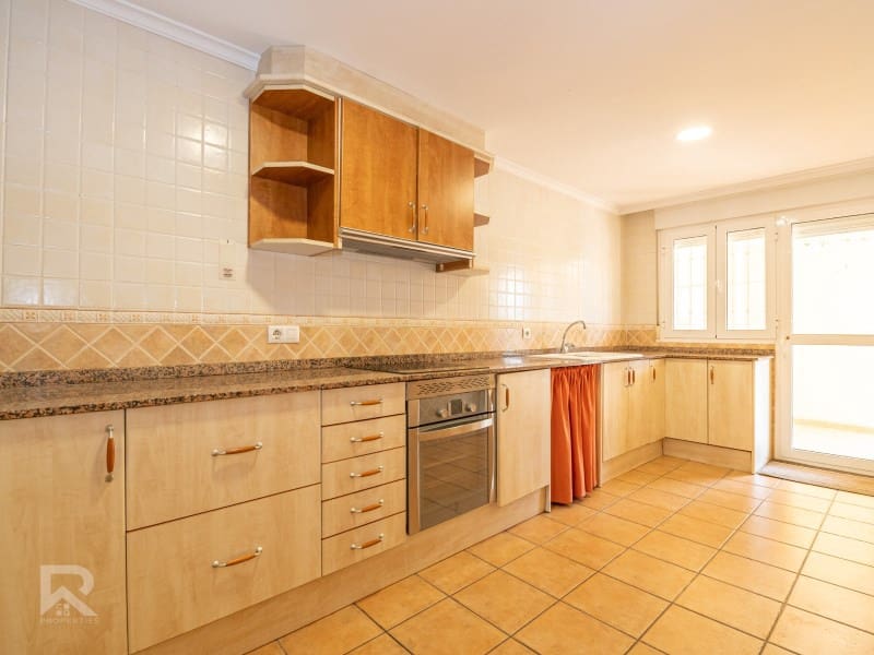 4 camera da letto Villetta Bifamiliare in vendita in Miramar con garage - 298.000 € (Rif: 9651830)