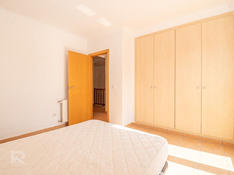 4 camera da letto Villetta Bifamiliare in vendita in Miramar con garage - 298.000 € (Rif: 9651830)