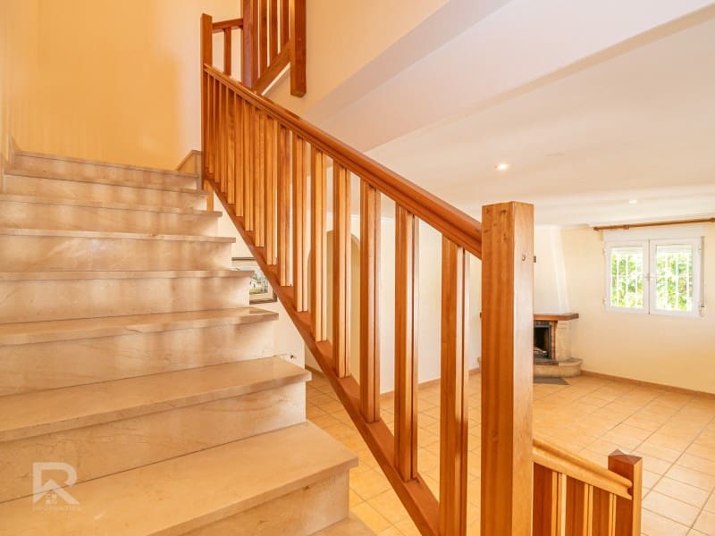 4 camera da letto Villetta Bifamiliare in vendita in Miramar con garage - 298.000 € (Rif: 9651830)