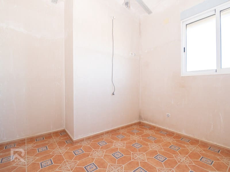 13 sypialnia Willa na sprzedaż w Llutxent z garażem - 485 000 € (Ref: 9784539)