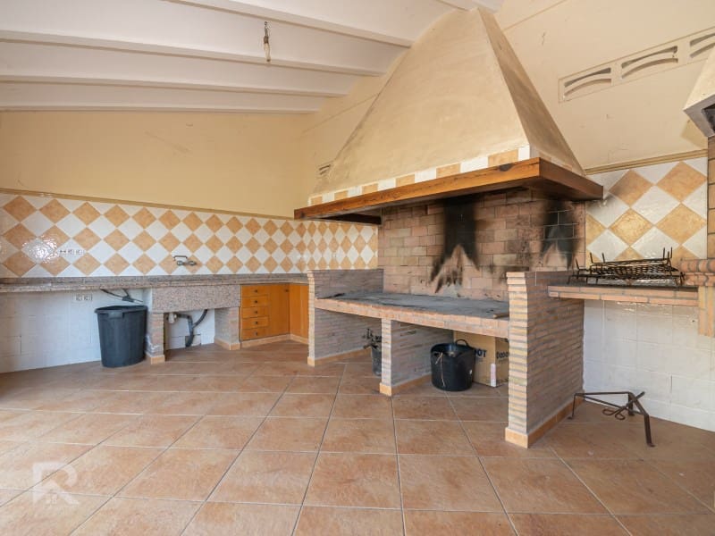 13 sypialnia Willa na sprzedaż w Llutxent z garażem - 485 000 € (Ref: 9784539)