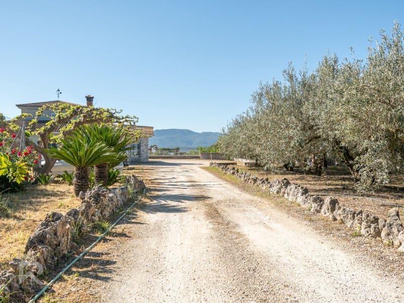 13 sypialnia Willa na sprzedaż w Llutxent z garażem - 485 000 € (Ref: 9784539)