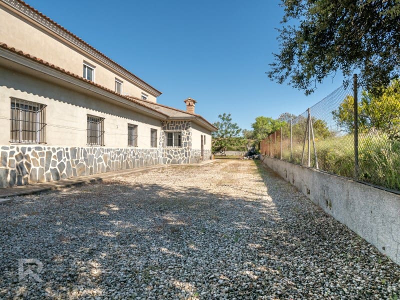 13 sypialnia Willa na sprzedaż w Llutxent z garażem - 485 000 € (Ref: 9784539)