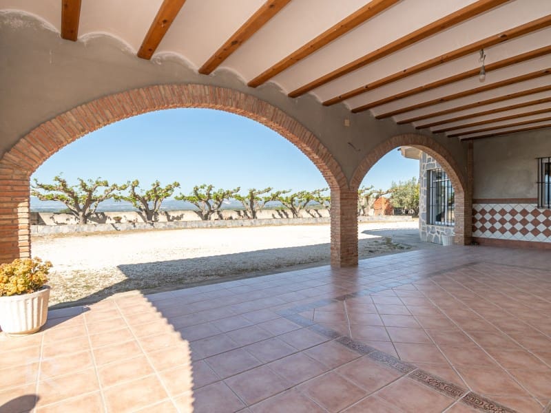 13 sypialnia Willa na sprzedaż w Llutxent z garażem - 485 000 € (Ref: 9784539)