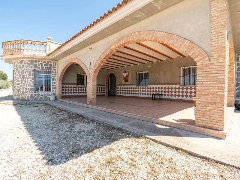 13 sypialnia Willa na sprzedaż w Llutxent z garażem - 485 000 € (Ref: 9784539)