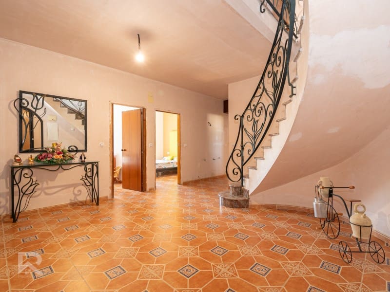 13 sypialnia Willa na sprzedaż w Llutxent z garażem - 485 000 € (Ref: 9784539)