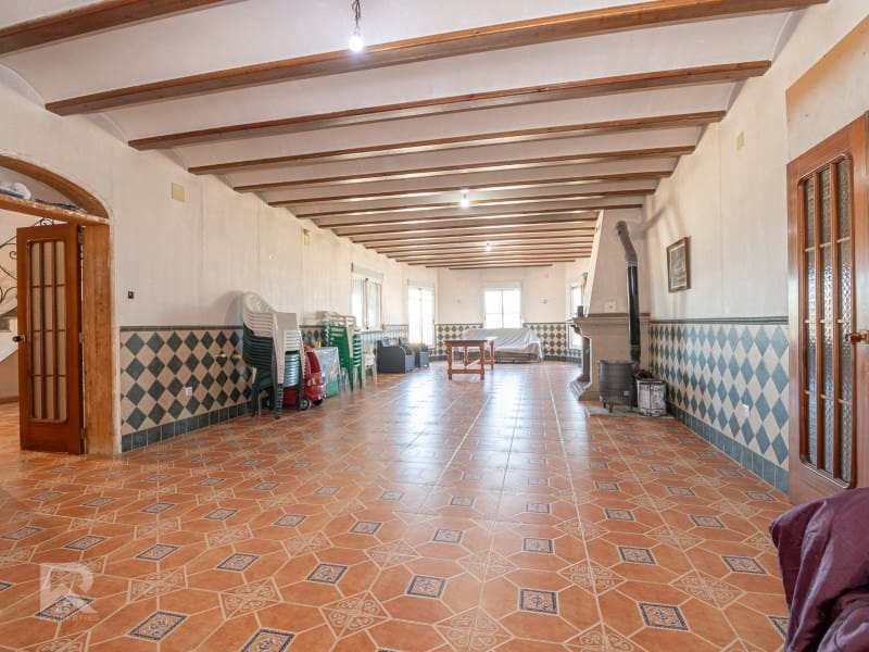 13 sypialnia Willa na sprzedaż w Llutxent z garażem - 485 000 € (Ref: 9784539)