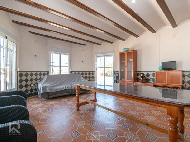 13 sypialnia Willa na sprzedaż w Llutxent z garażem - 485 000 € (Ref: 9784539)