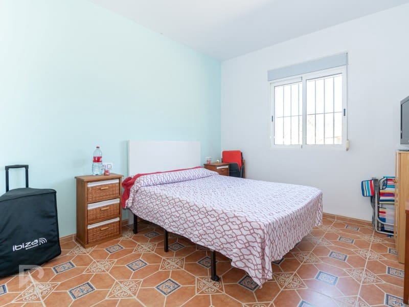 13 sypialnia Willa na sprzedaż w Llutxent z garażem - 485 000 € (Ref: 9784539)