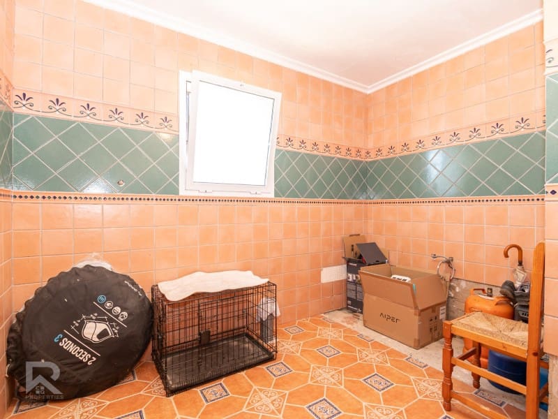 13 sypialnia Willa na sprzedaż w Llutxent z garażem - 485 000 € (Ref: 9784539)